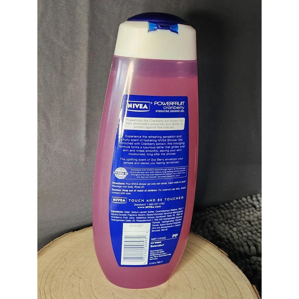 ~NEW~ Nivea‎ Powerfruit Cranberry Hydrating Shower Gel 16.9 Fl. Oz./500 ml.